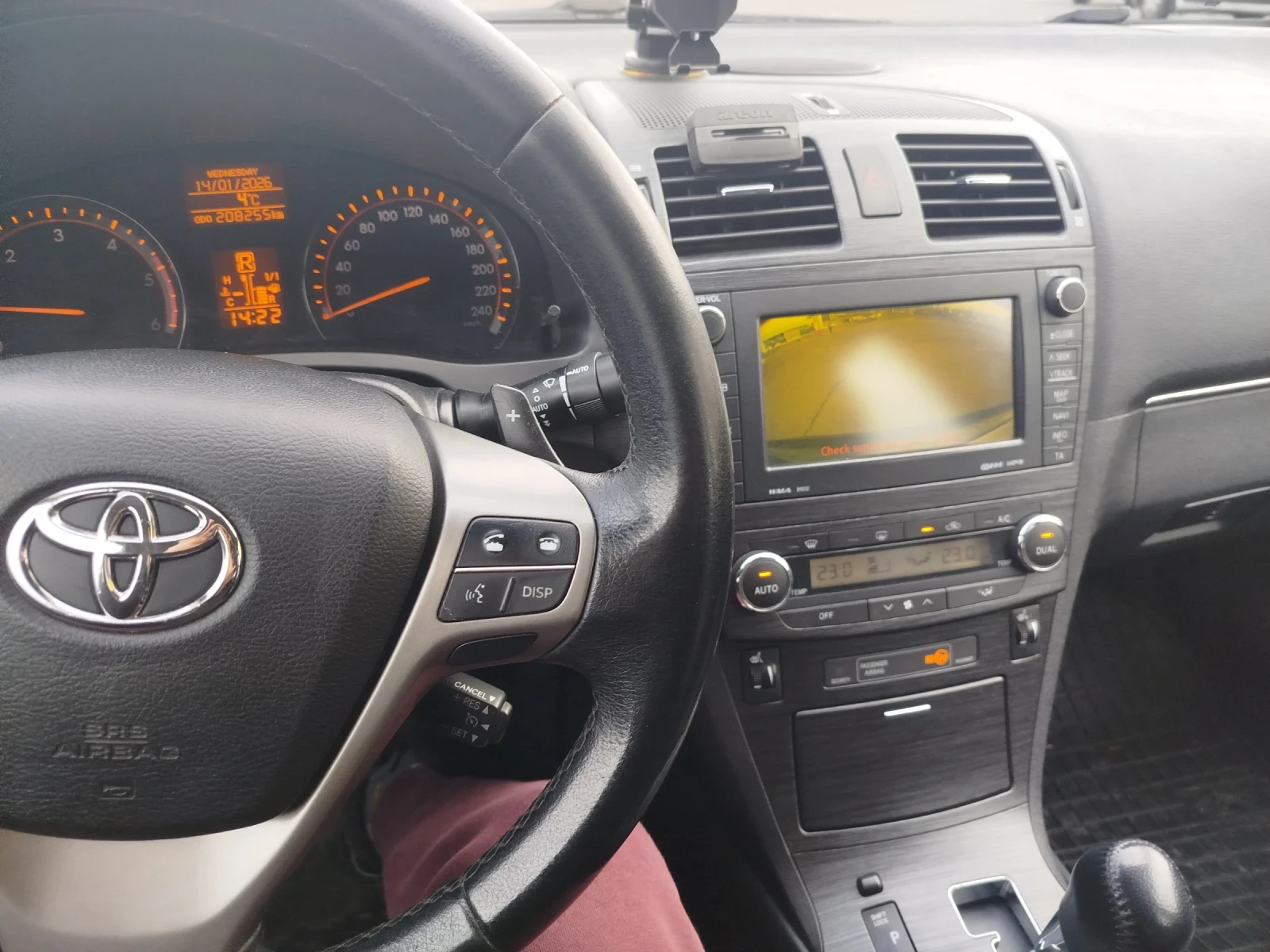 Toyota Avensis Седан 2.2d  - изображение 6