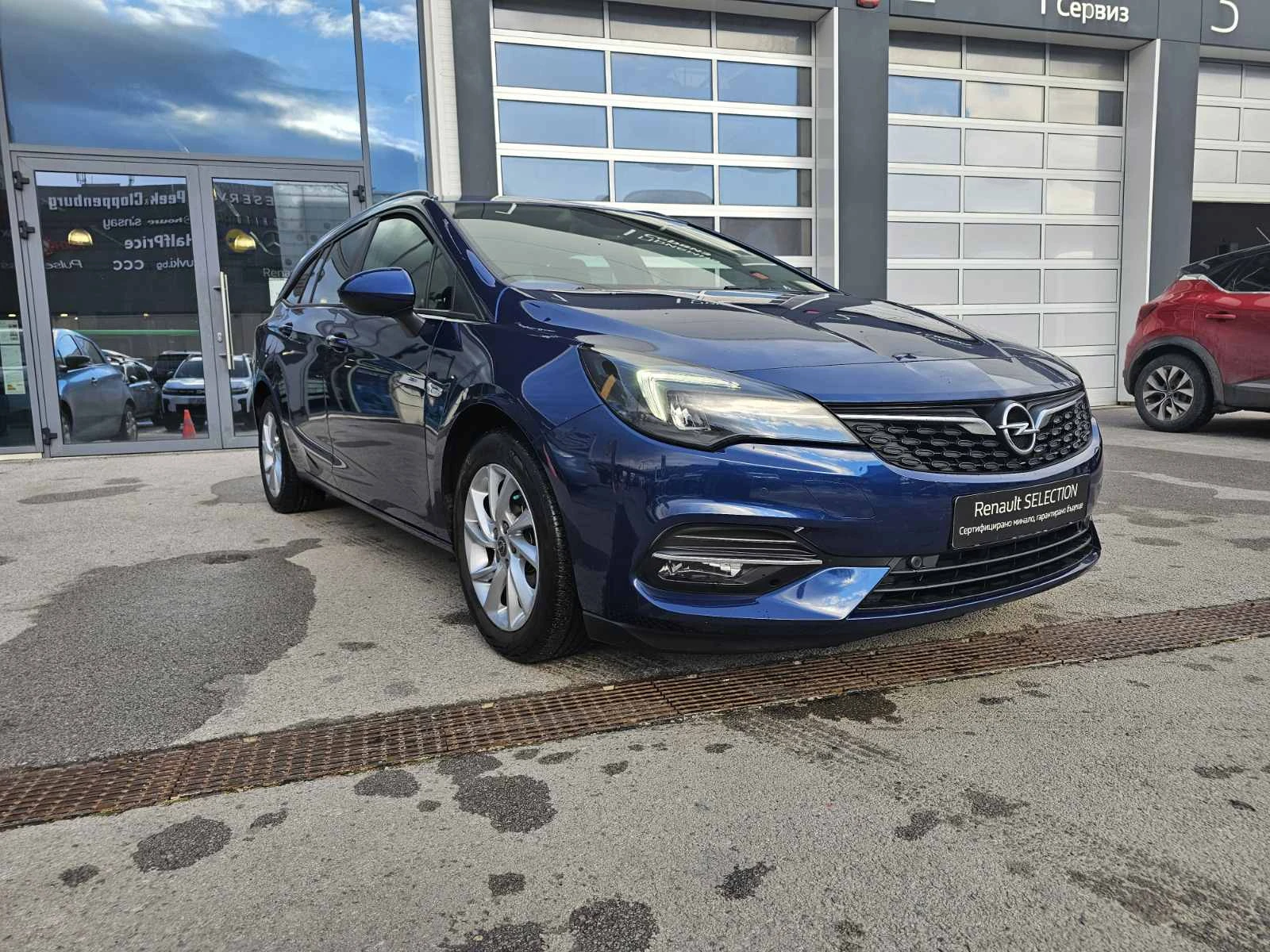 Opel Astra SPORTS TOURER 1.2 - изображение 2