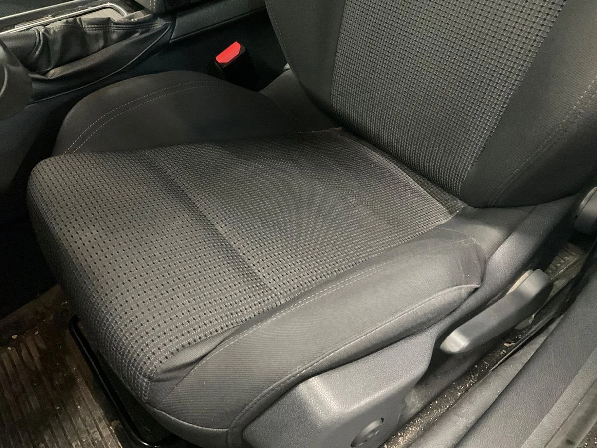 Peugeot 508 SW 1.6 Blue-HDi Active , снимка 10 - Автомобили и джипове - 53286900