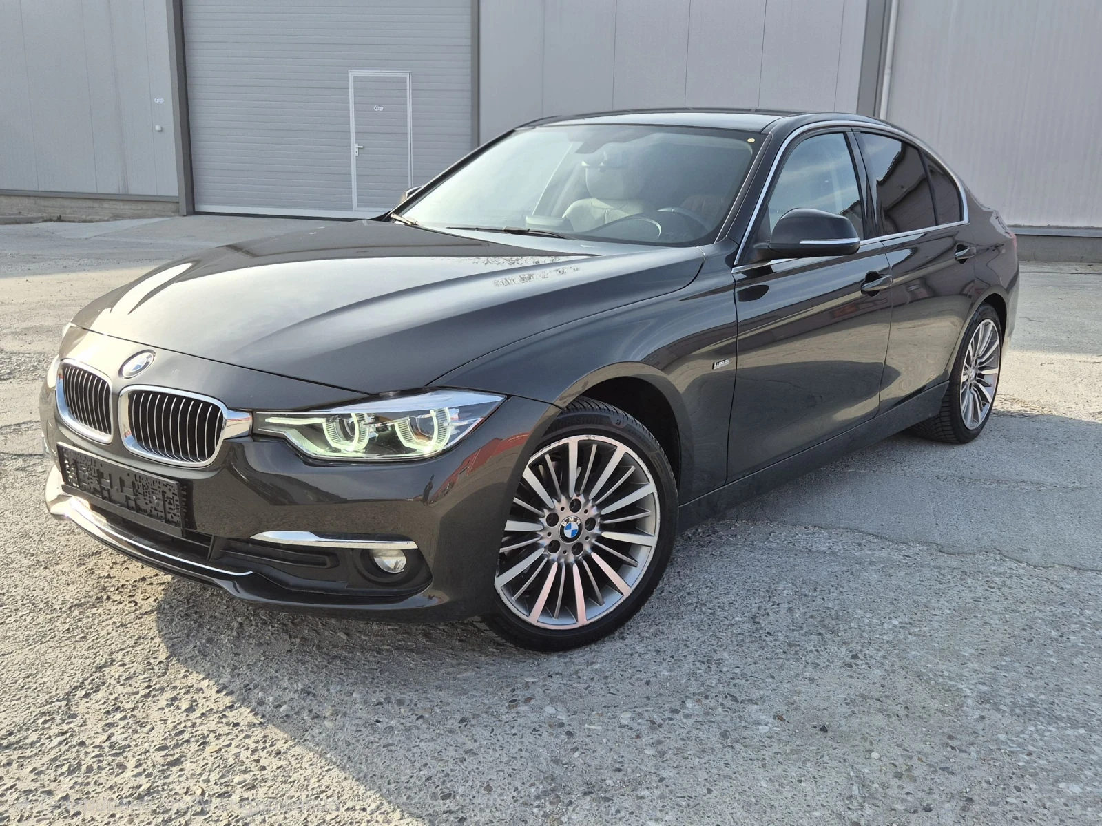 BMW 320 XDrive* Luxury* , снимка 13 - Автомобили и джипове - 53699775