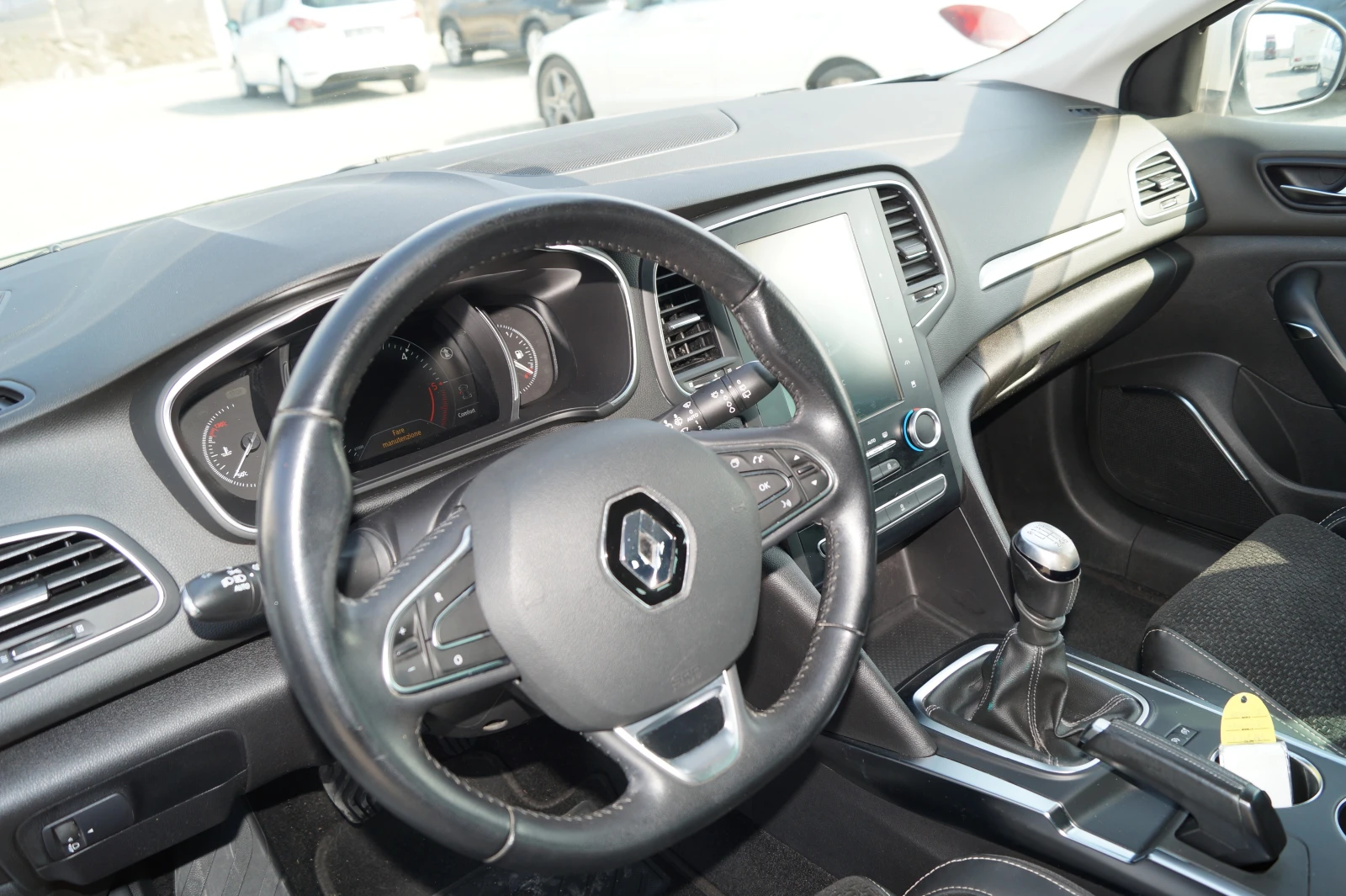 Renault Megane 1.5dci, снимка 14 - Автомобили и джипове - 53767191