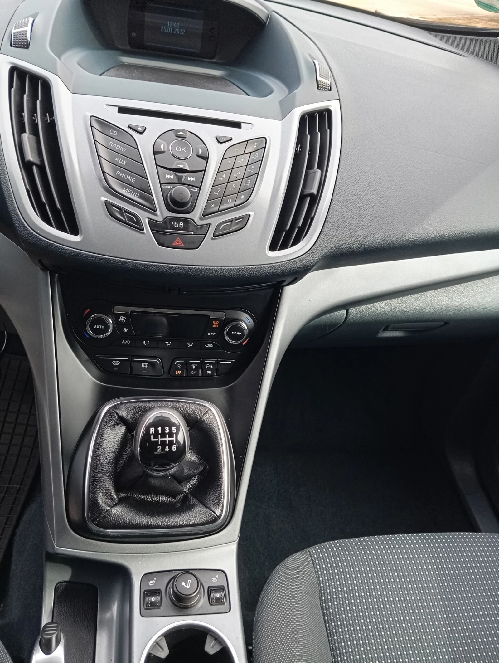 Ford Grand C-Max 1.6-I-6+ 1-м-КЛИМАТРОНИК, снимка 10 - Автомобили и джипове - 53894612