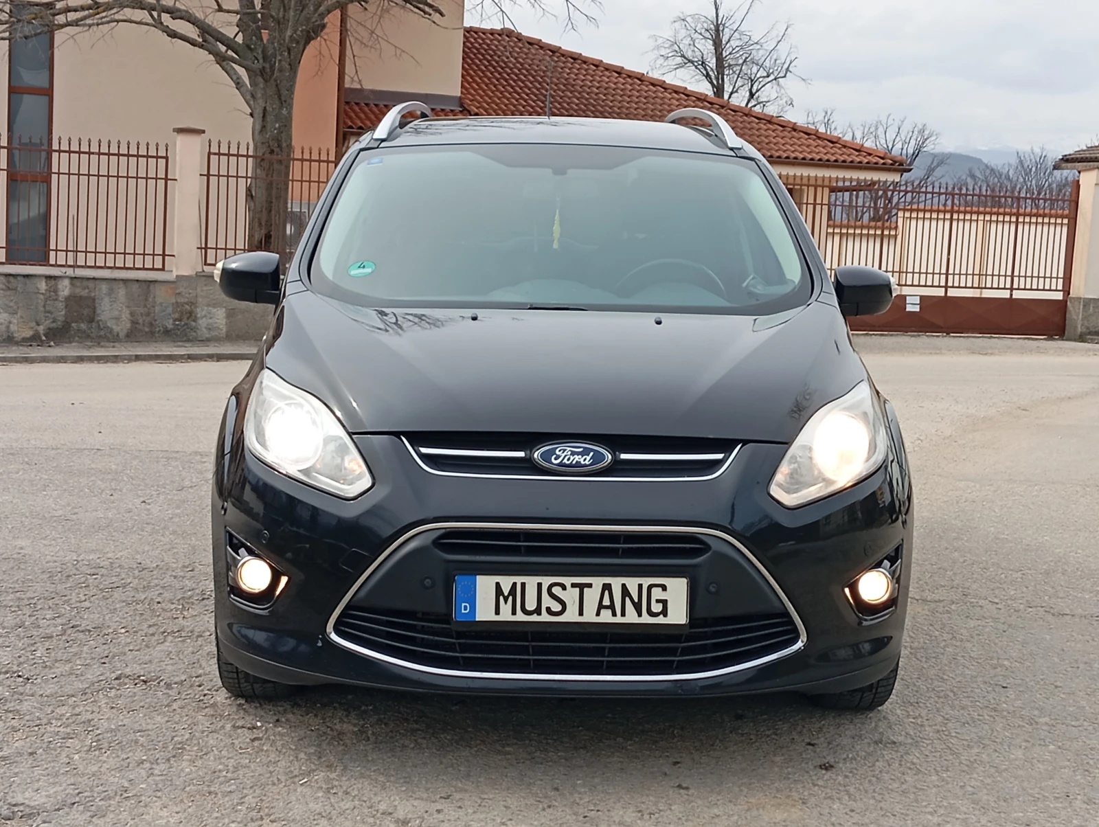 Ford Grand C-Max 1.6-I-6+ 1-м-КЛИМАТРОНИК, снимка 3 - Автомобили и джипове - 53894612