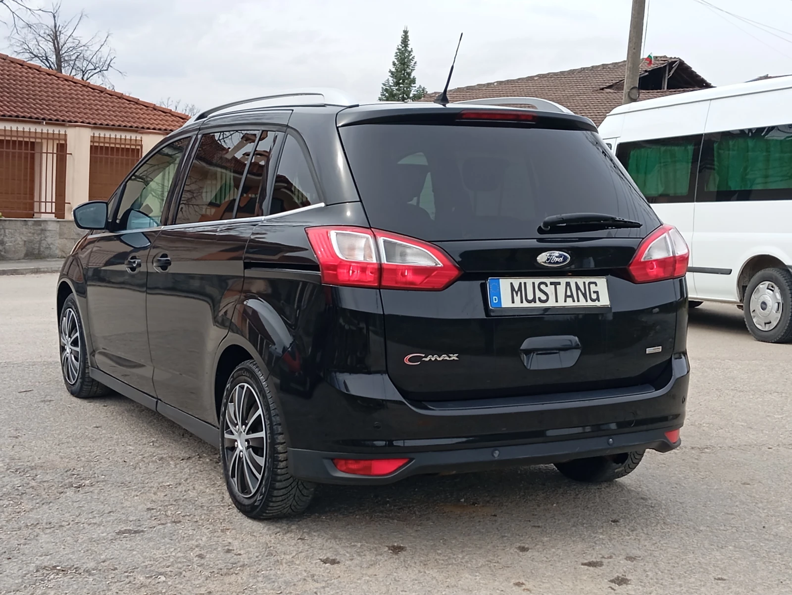 Ford Grand C-Max 1.6-I-6+ 1-м-КЛИМАТРОНИК, снимка 7 - Автомобили и джипове - 53894612