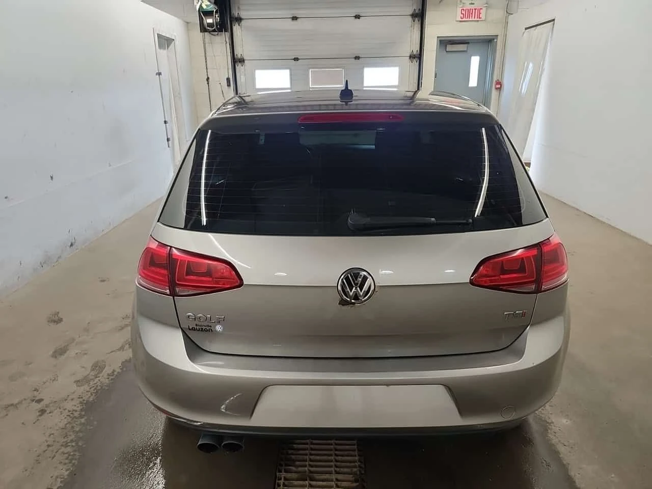 VW Golf * TRENDLINE * CARFAX * БЕЗ ПЪРВОНАЧАЛНА ВНОСКА, снимка 7 - Автомобили и джипове - 53915058