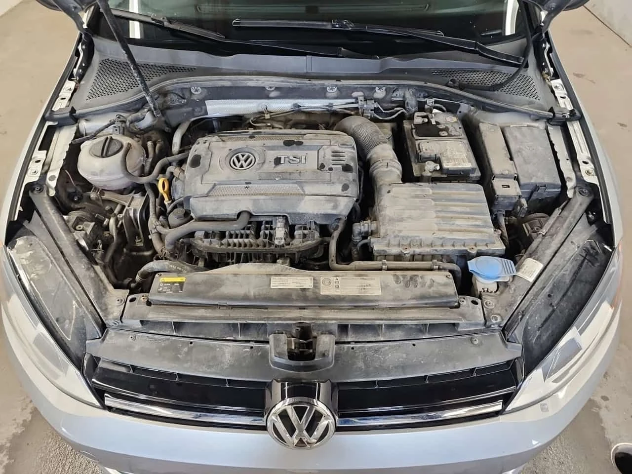 VW Golf * TRENDLINE * CARFAX * БЕЗ ПЪРВОНАЧАЛНА ВНОСКА, снимка 17 - Автомобили и джипове - 53915058