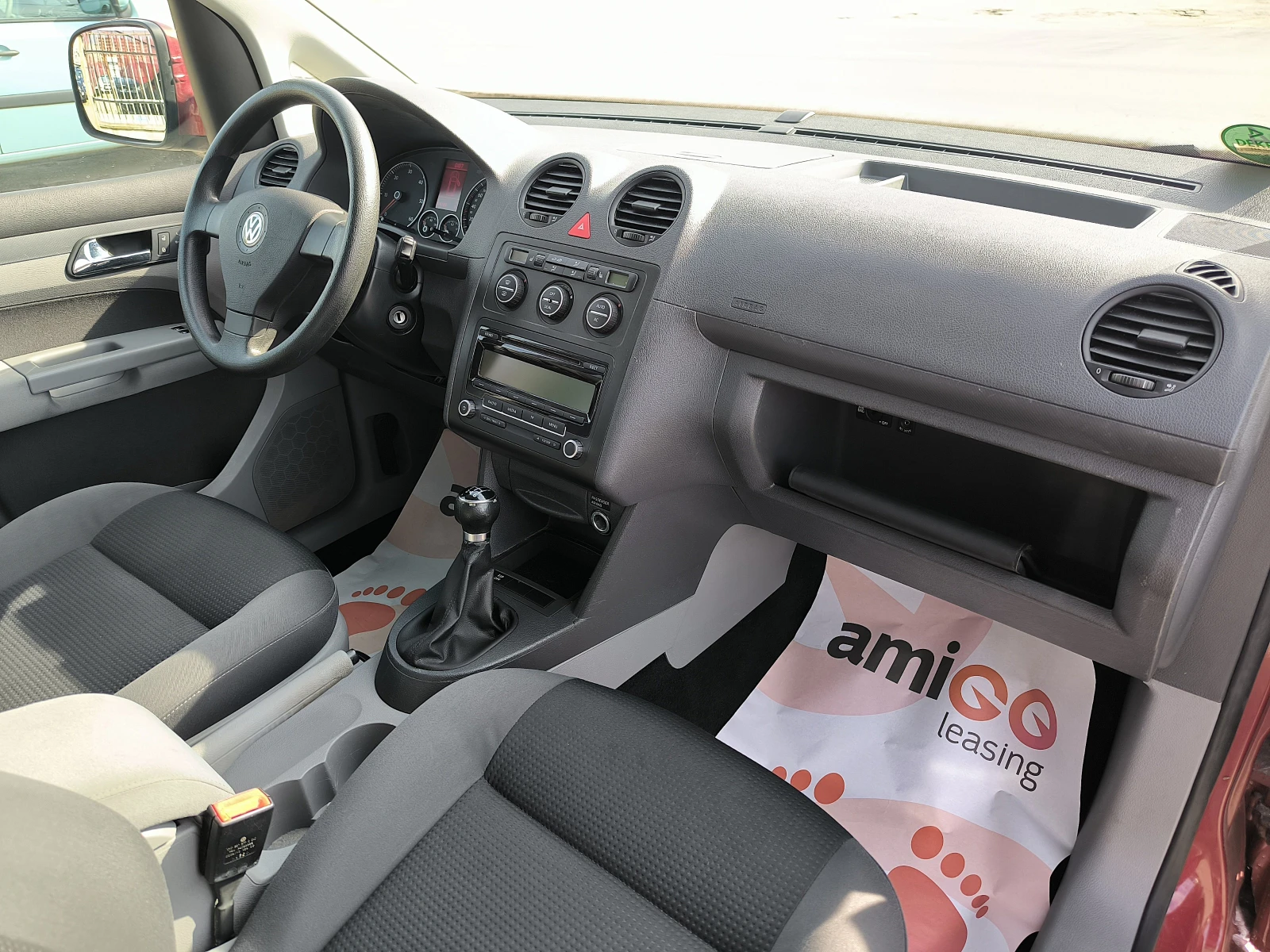 VW Caddy 2.0tdi 8V ТЕАМ, снимка 10 - Автомобили и джипове - 53940903