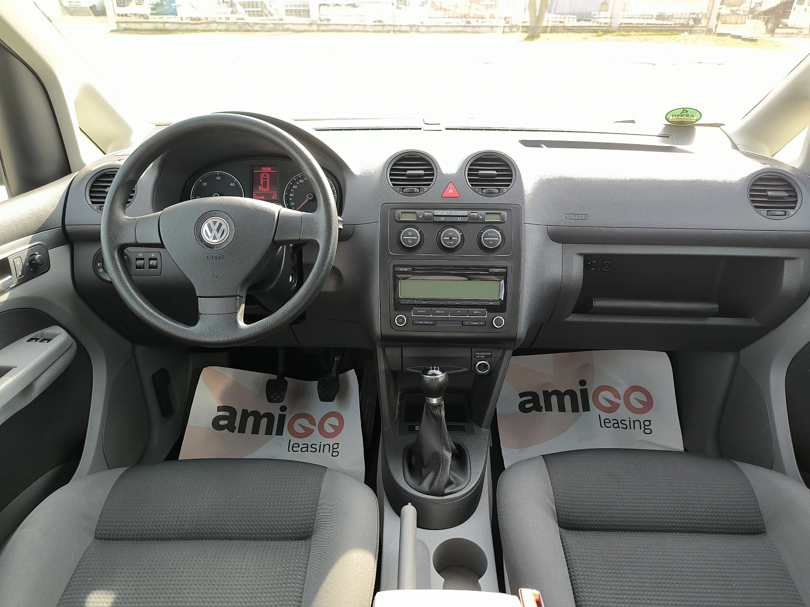 VW Caddy 2.0tdi 8V ТЕАМ, снимка 9 - Автомобили и джипове - 53940903