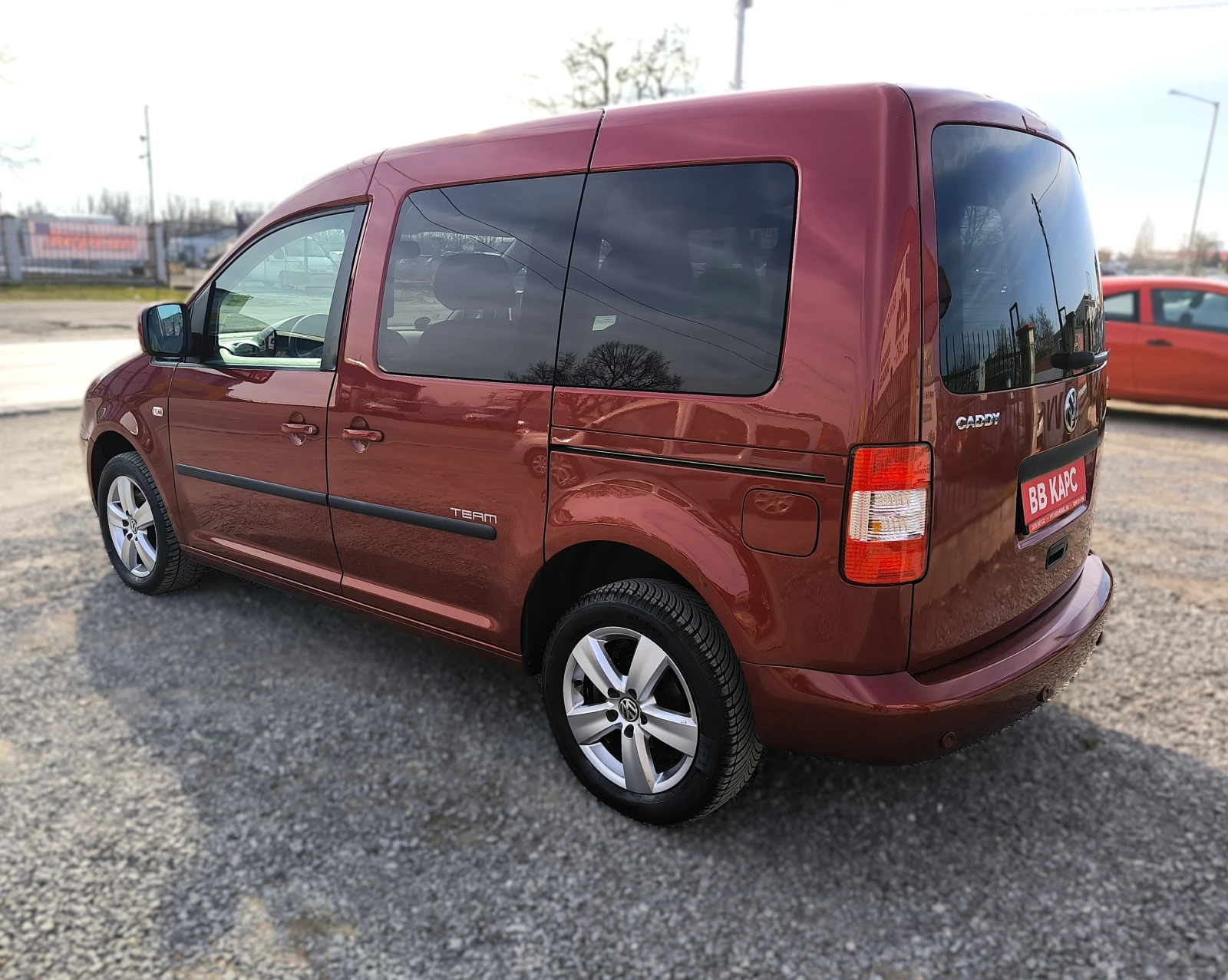 VW Caddy 2.0tdi 8V ТЕАМ, снимка 6 - Автомобили и джипове - 53940903