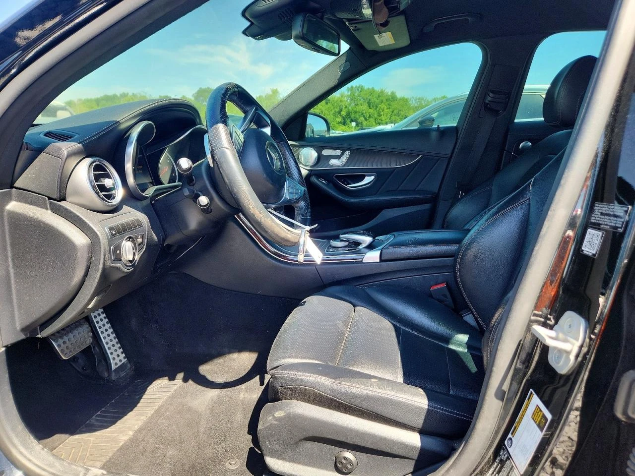 Mercedes-Benz C 300 4MATIC / КОЖА / ПОДГРЕВ / FULL / БЕНЗИН, снимка 7 - Автомобили и джипове - 54640930