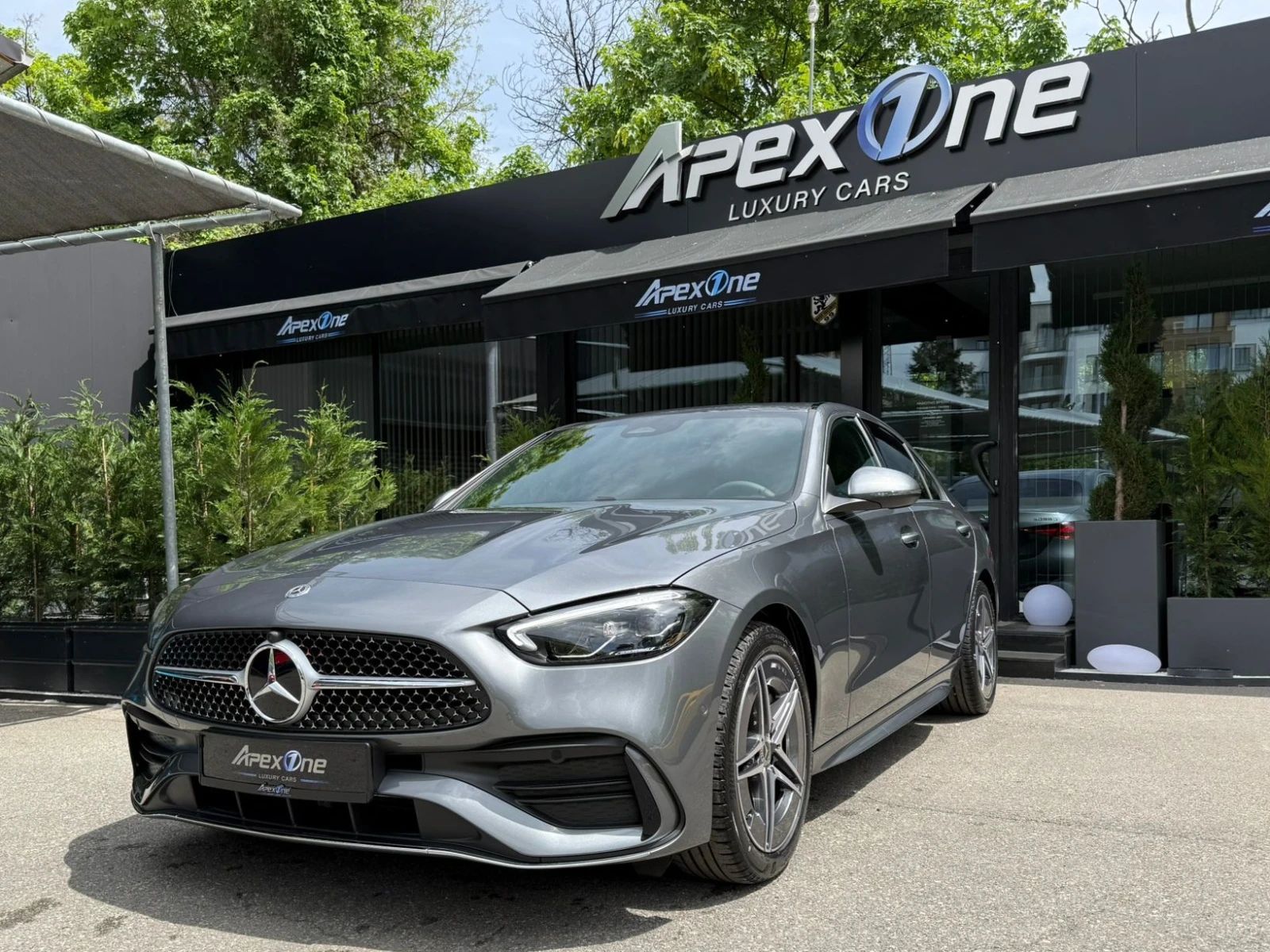 Mercedes-Benz C 220 AMG/4MATIC/BRAND NEW, снимка 2 - Автомобили и джипове - 54643565