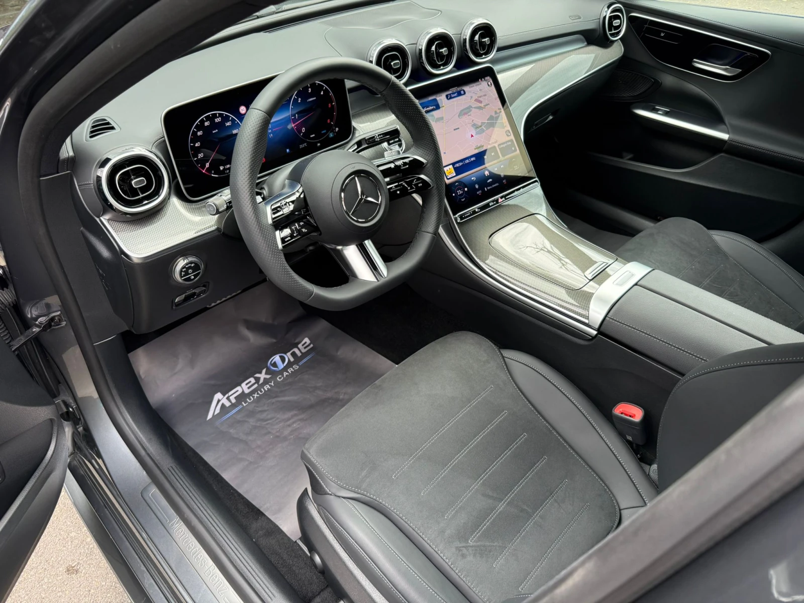 Mercedes-Benz C 220 AMG/4MATIC/BRAND NEW, снимка 8 - Автомобили и джипове - 54643565