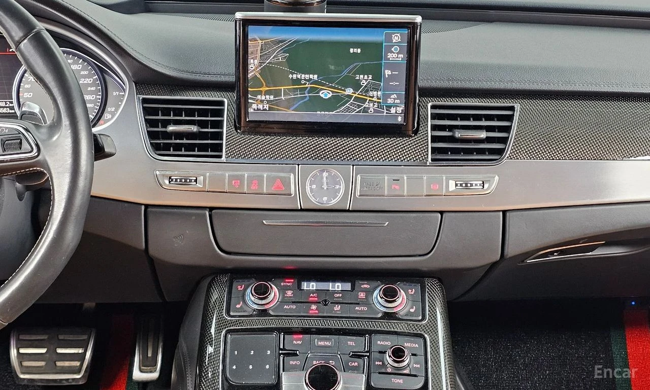 Audi S8 4.0T* TFSI* QUATTRO* DISTRONIC* 360CAM* , снимка 9 - Автомобили и джипове - 54751893