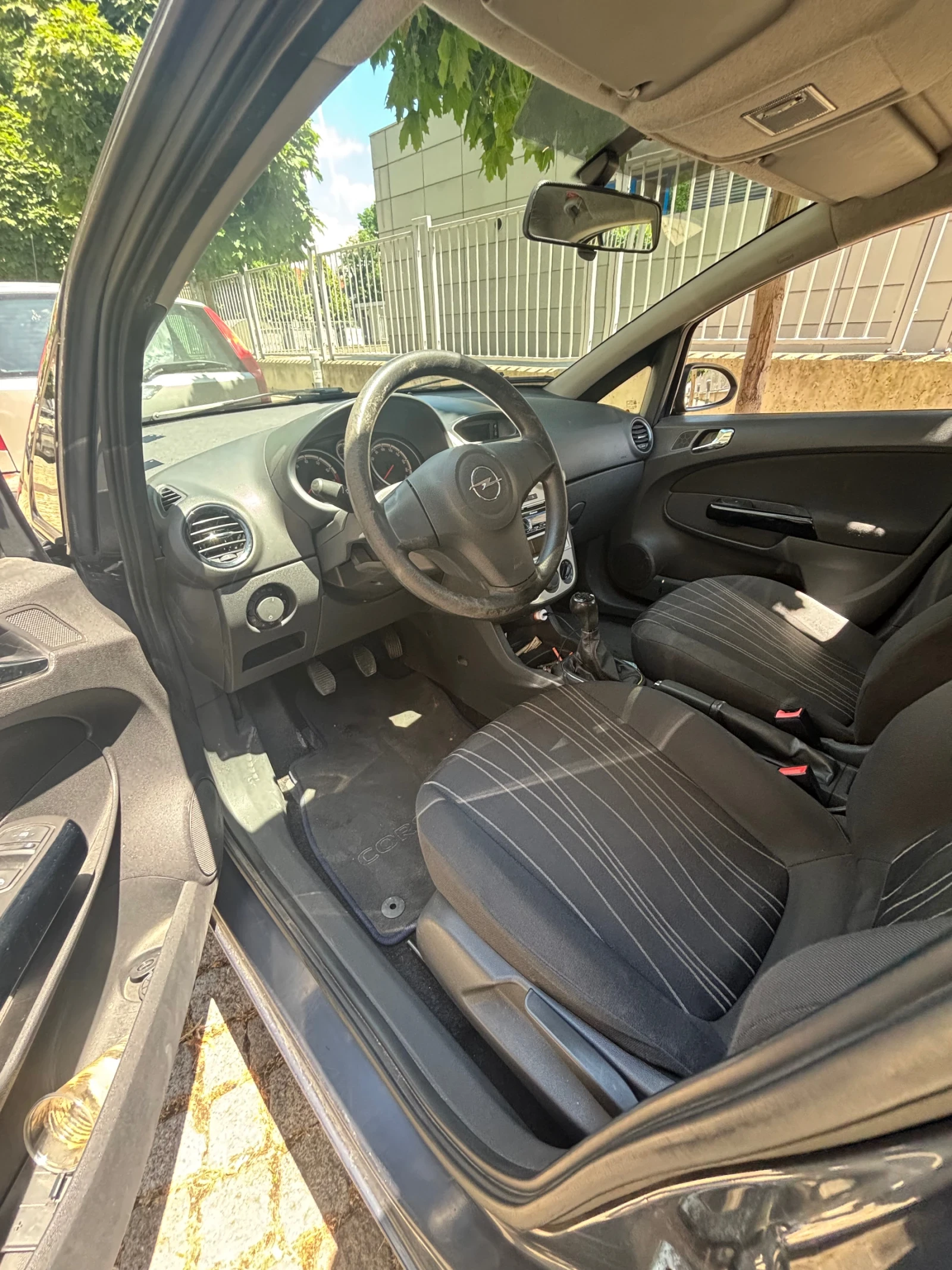 Opel Corsa, снимка 6 - Автомобили и джипове - 54942850