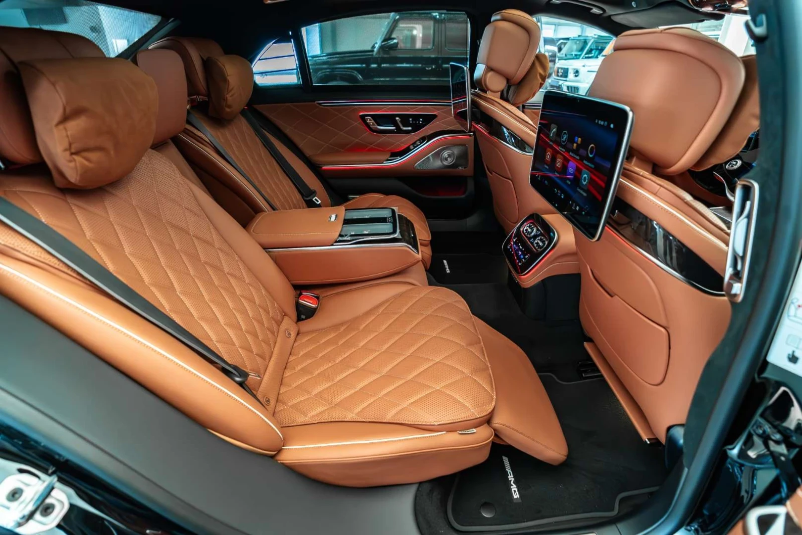Mercedes-Benz S 450 * NEW MODEL* 4 MATIC* AMG* 3 TV* EXCLUSIVE* LONG* , снимка 15 - Автомобили и джипове - 55551968