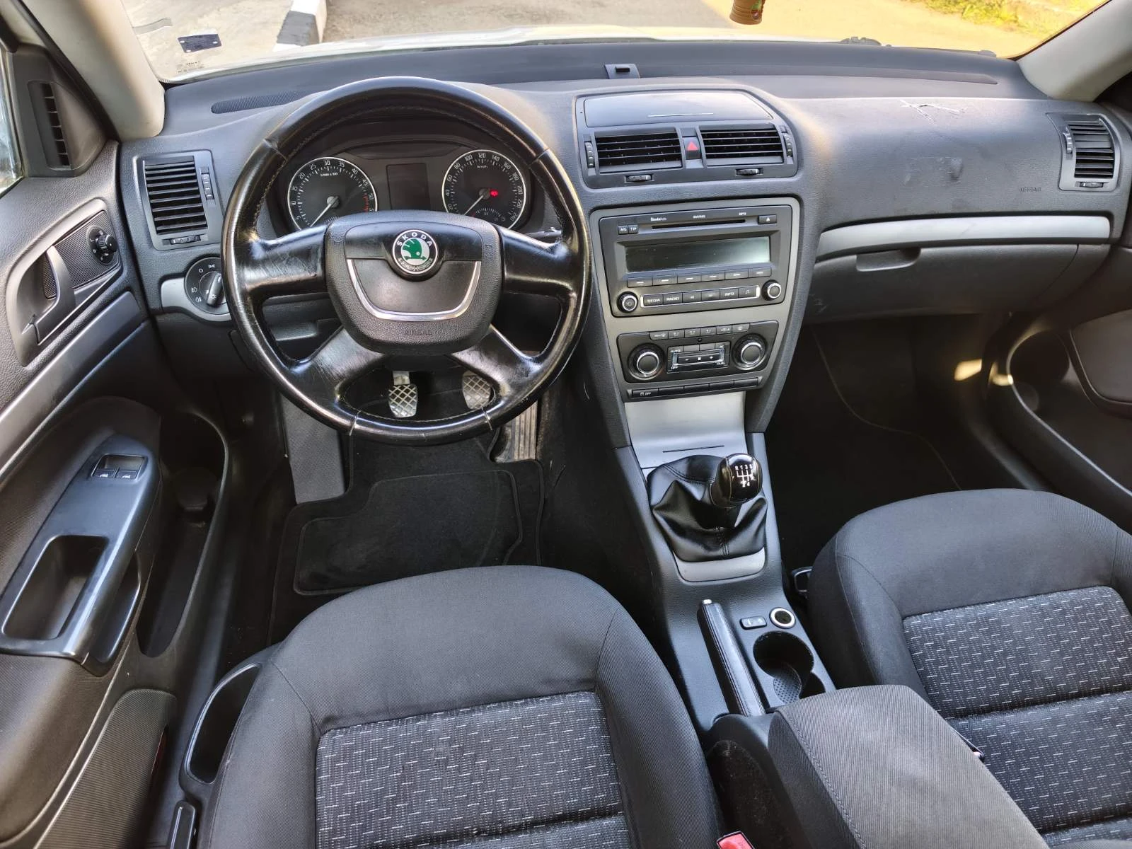 Skoda Octavia 1.9 TDI 105 к.с. 2010г. Euro 5, снимка 11 - Автомобили и джипове - 55598315