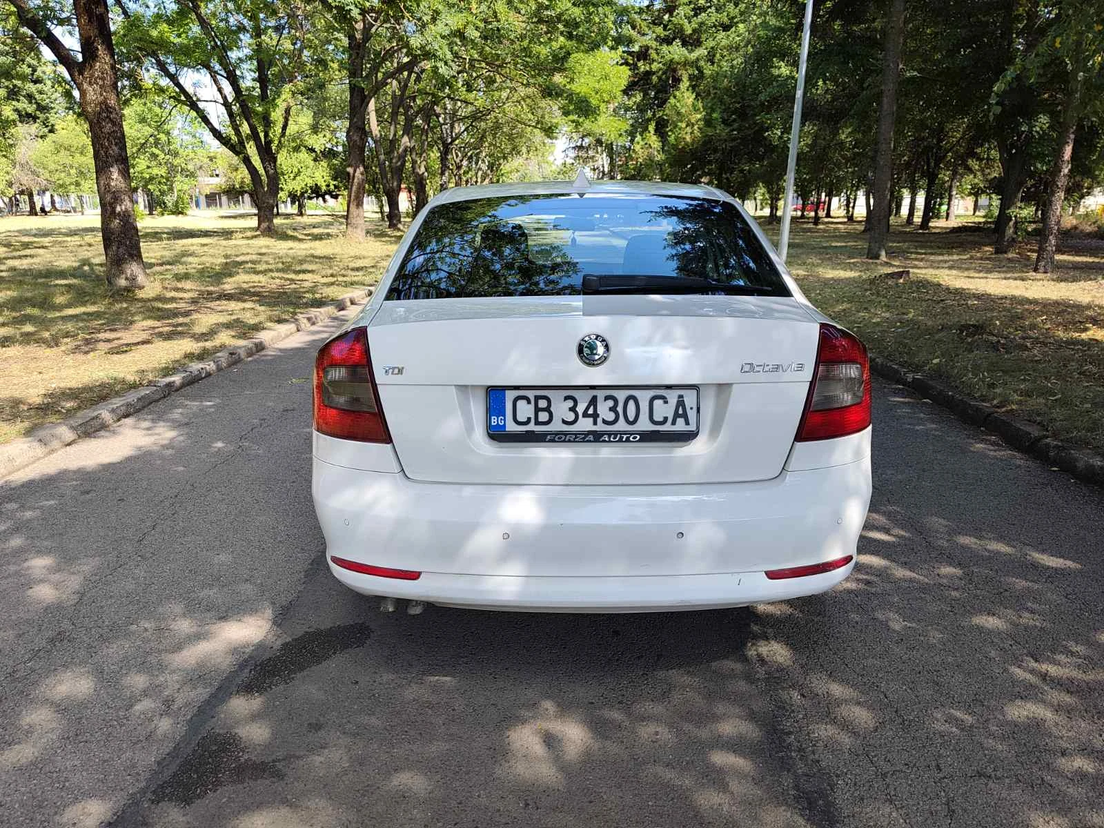 Skoda Octavia 1.9 TDI 105 к.с. 2010г. Euro 5, снимка 7 - Автомобили и джипове - 55598315