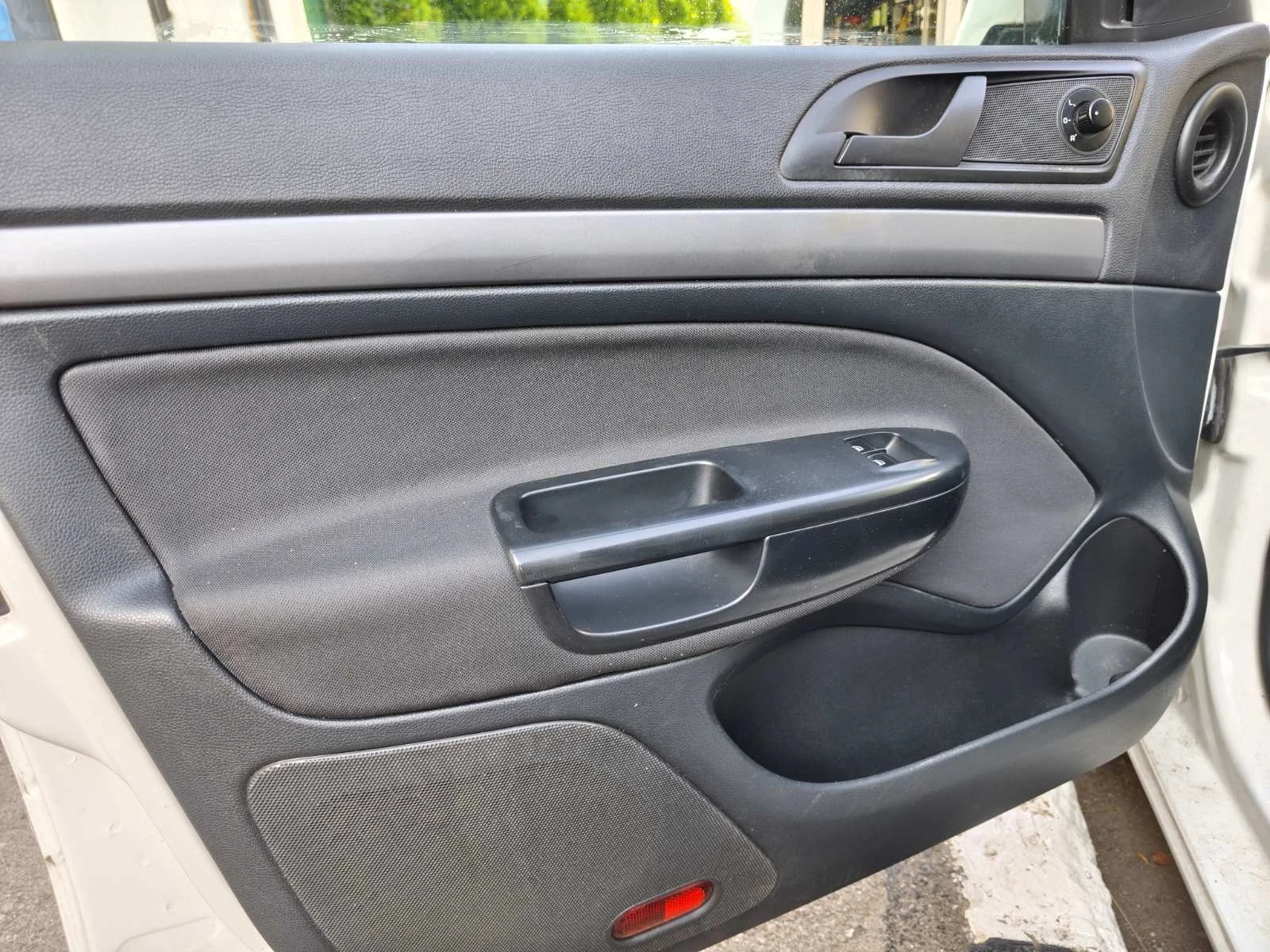Skoda Octavia 1.9 TDI 105 к.с. 2010г. Euro 5, снимка 14 - Автомобили и джипове - 55598315