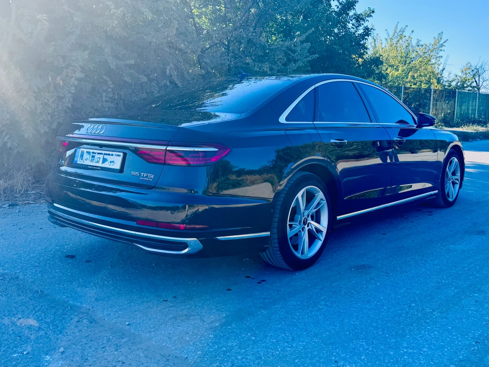 Audi A8 55 TFSI DISTR. 360* HEAD UP-  В Гаранция, снимка 4 - Автомобили и джипове - 56121798