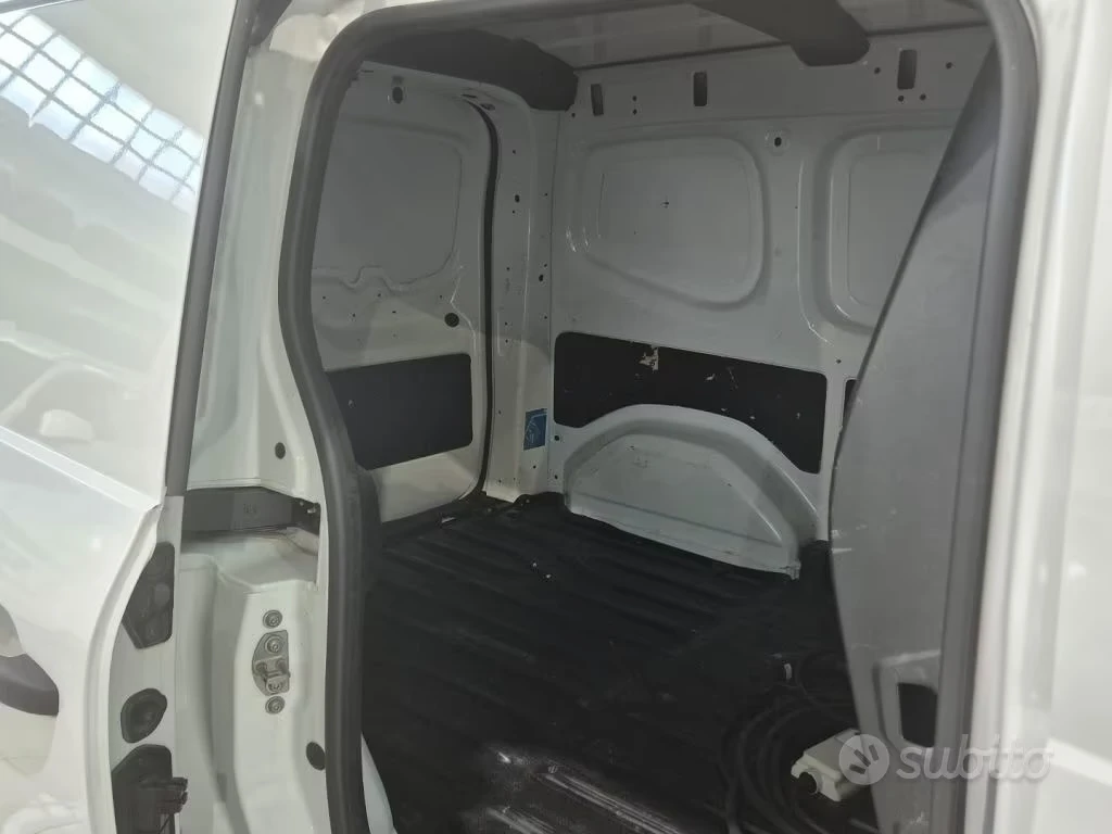Nissan Townstar 45kWh Очакван внос!, снимка 10 - Автомобили и джипове - 56222924