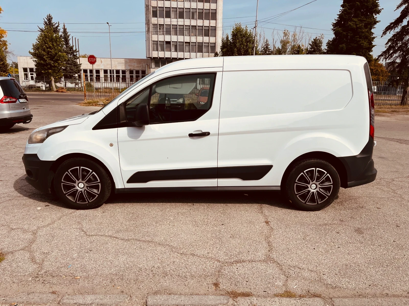 Ford Connect 1.6tdci, 95ps, EURO 5, снимка 5 - Автомобили и джипове - 56410328