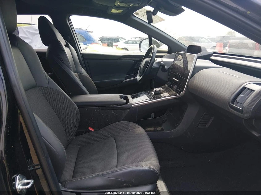 Toyota bZ4X Xle, снимка 5 - Автомобили и джипове - 56546855