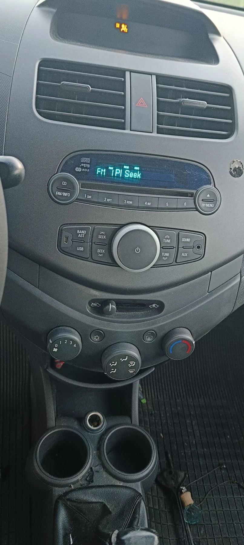Chevrolet Spark LS 1.0i klima, снимка 13 - Автомобили и джипове - 56651083