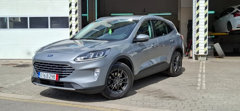 Ford Kuga 2.0 Awd Ecoblue automat 4x4 Titanium , снимка 3 - Автомобили и джипове - 49827634