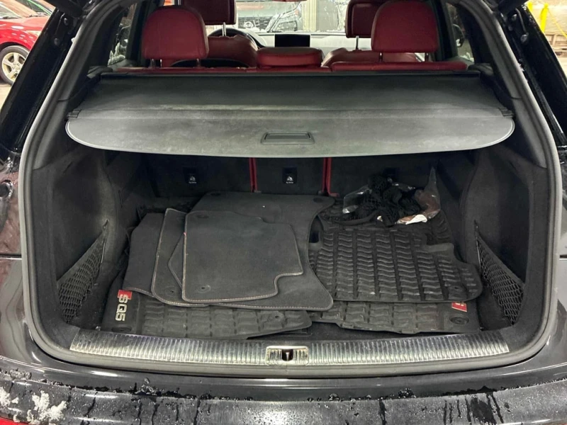 Audi SQ5 Technik| DISTRONIC| 360| B&0| ПОДГРЕВИ| CARFAX, снимка 13 - Автомобили и джипове - 53472163