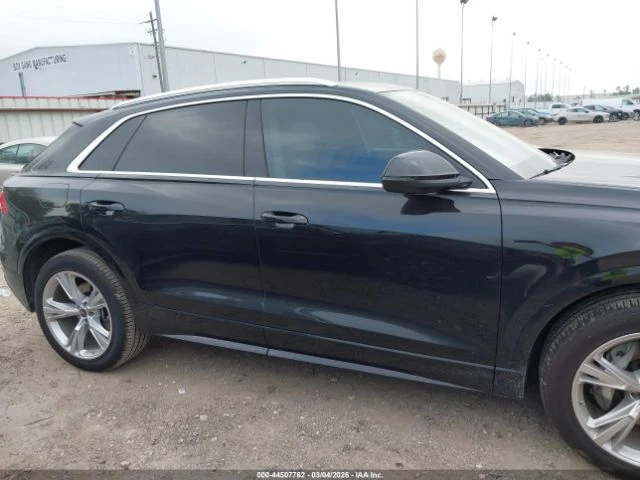 Audi Q8 PREMIUM 55 TFSI QUATTRO| PANO| | , снимка 14 - Автомобили и джипове - 54257537
