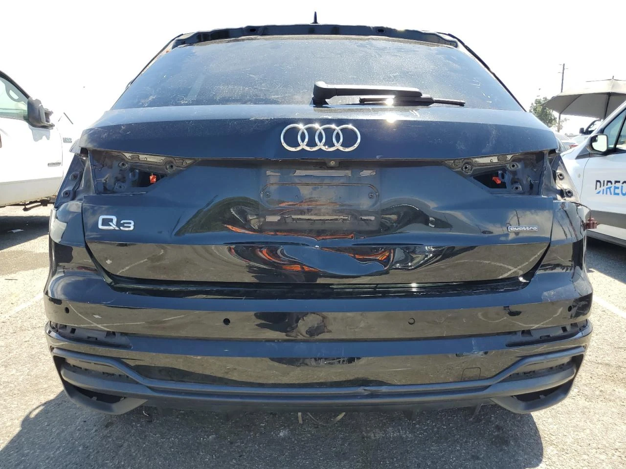 Audi Q3 Premium Plus S-Line* Matrix* Диг.табло* Пано*  - изображение 4
