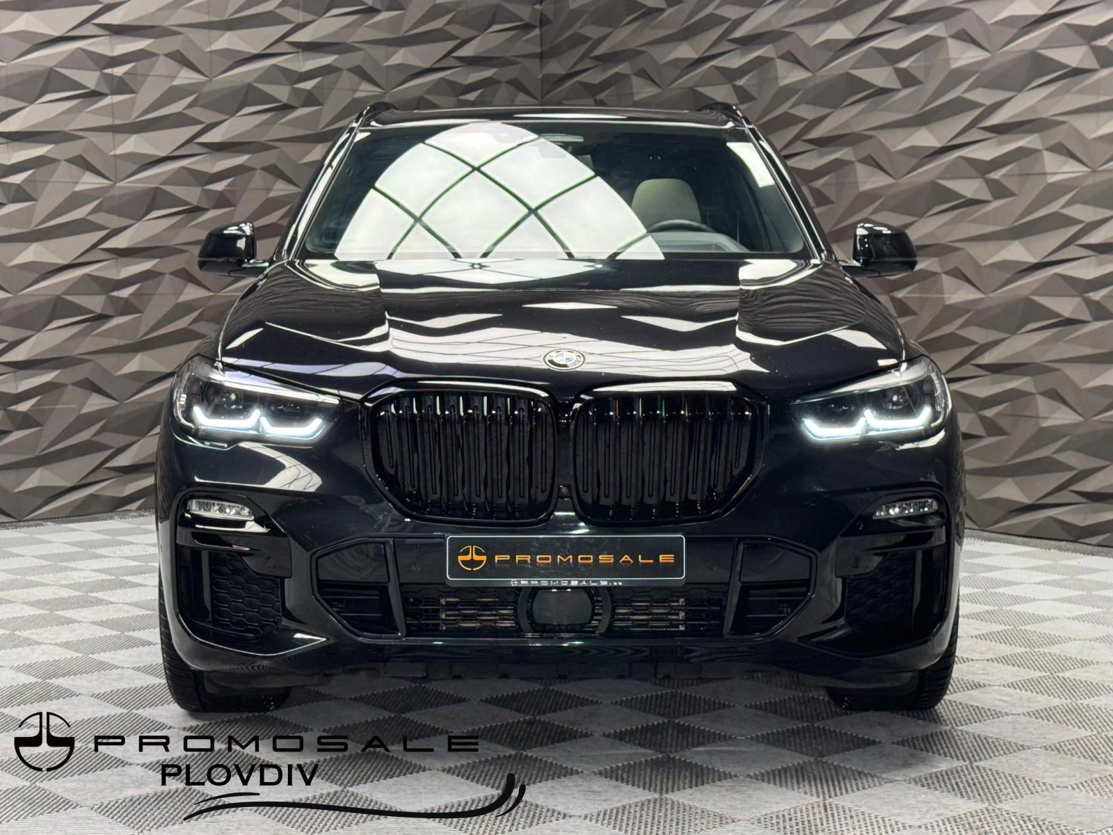 BMW X5 xDrive30d M-pack H&K* Pano* 360* Подгрев - изображение 2