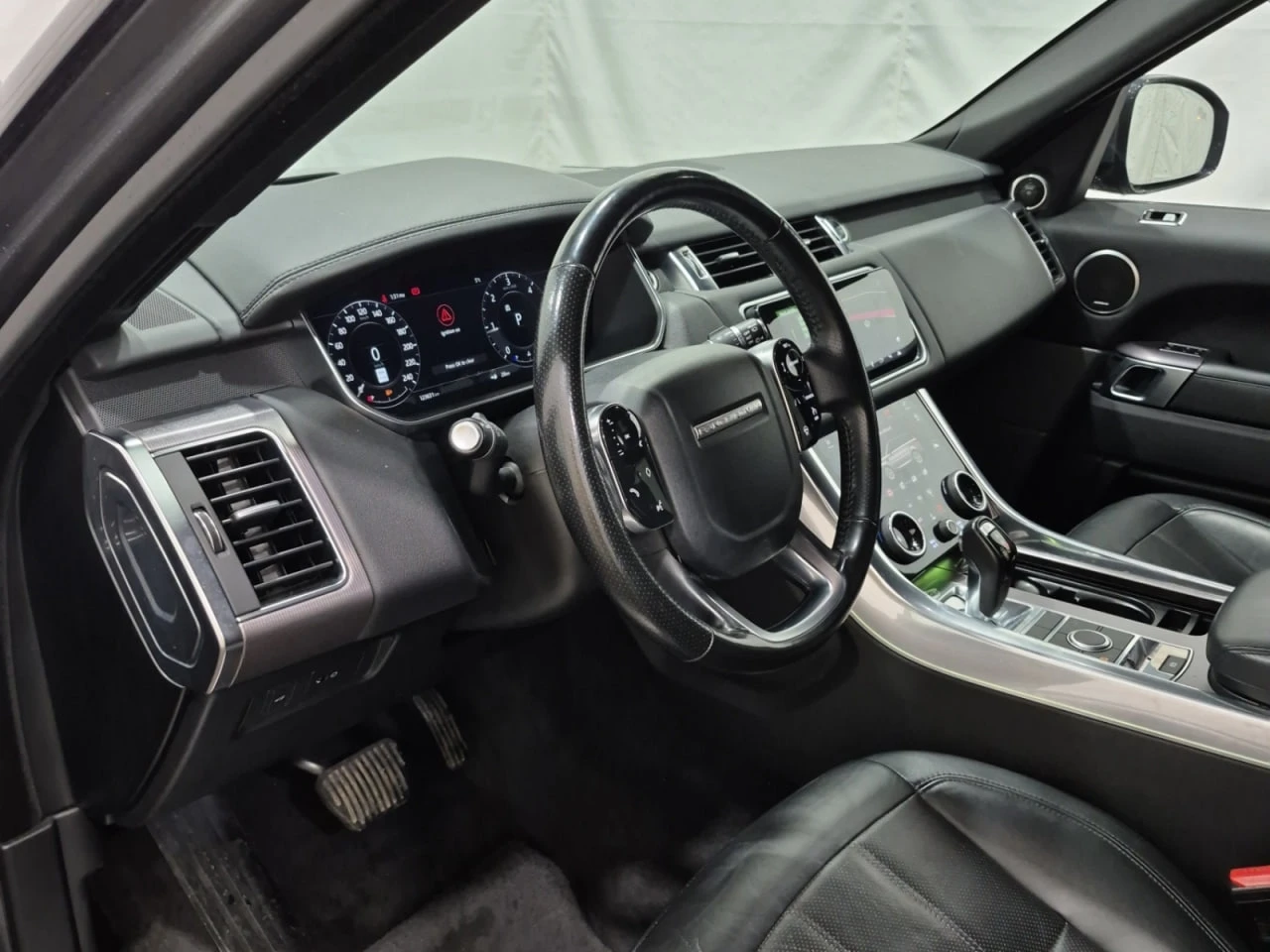 Land Rover Range Rover Sport * АВТО КРЕДИТ* ЦЕНА ДО БГ * СЕРВИЗНА ИСТОРИЯ *  - изображение 9