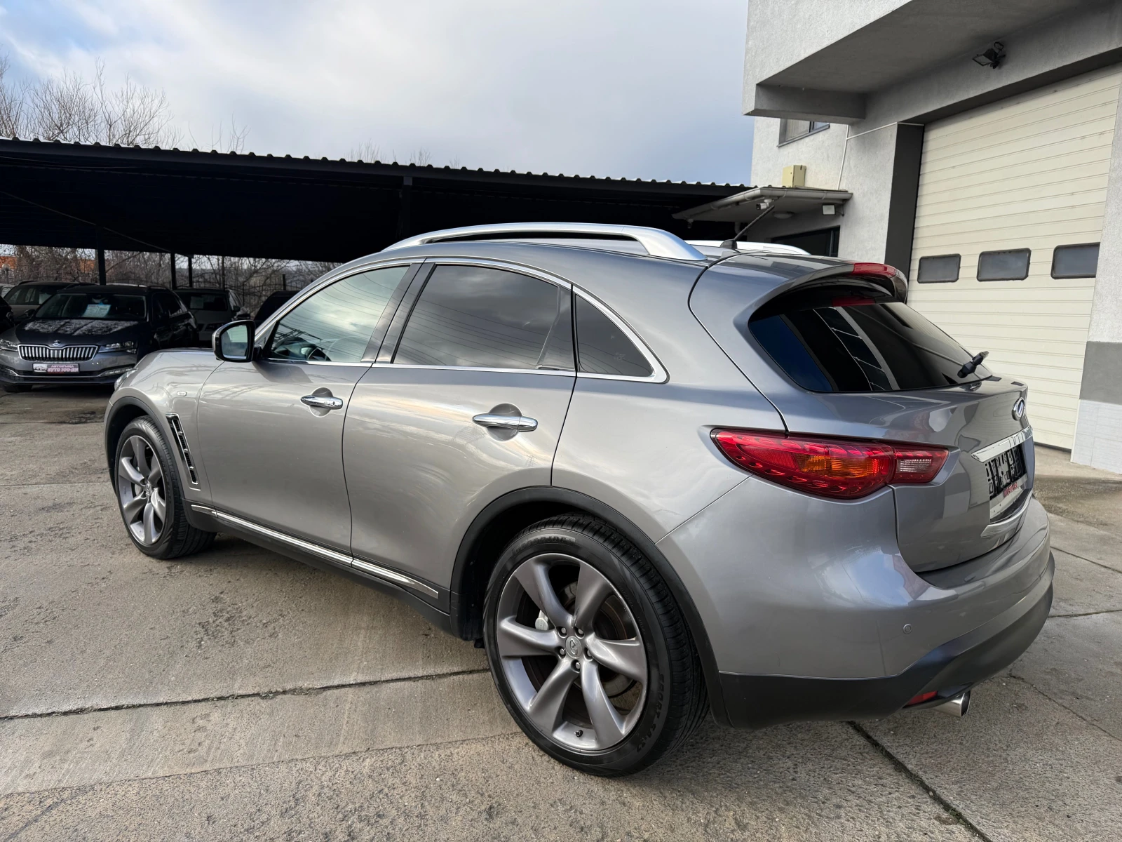 Infiniti Fx 30 d S 4x4 - изображение 5
