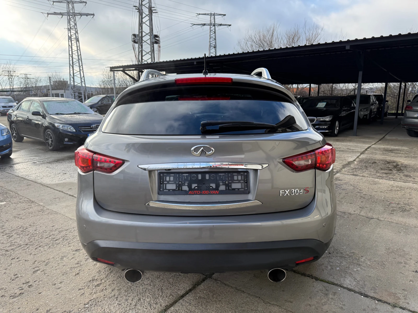 Infiniti Fx 30 d S 4x4 - изображение 6