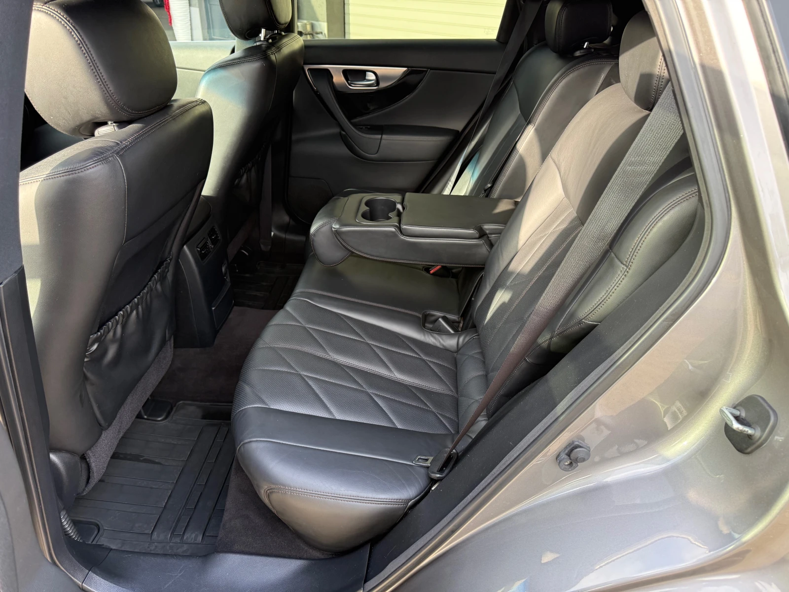 Infiniti Fx 30 d S 4x4 - изображение 10