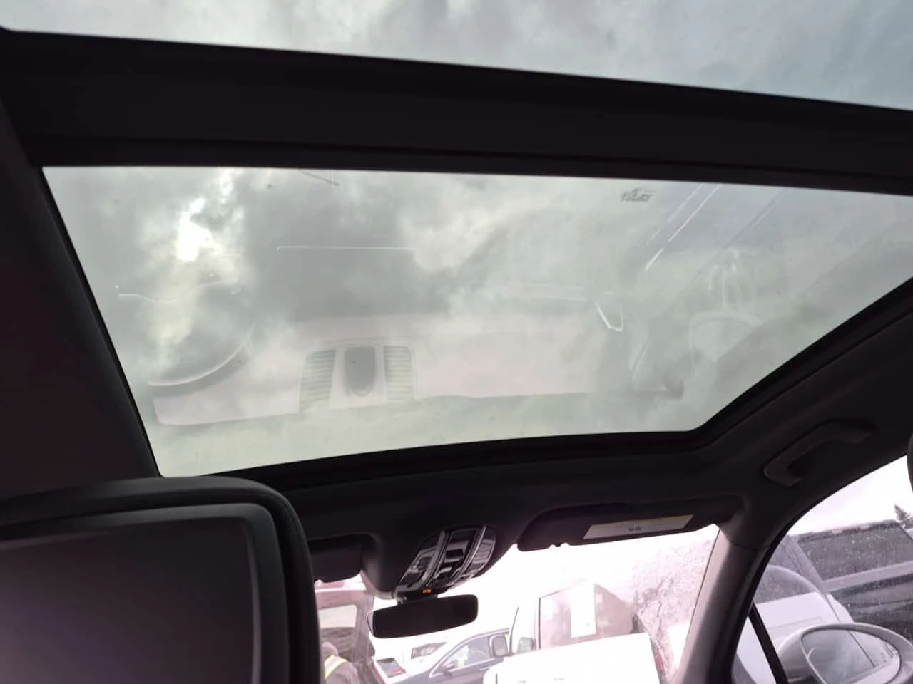 Porsche Cayenne  PLATINUM EDITION| 360| PANO| ОБДУХВАНЕ| 2 КЛЮЧА| , снимка 12 - Автомобили и джипове - 53900745