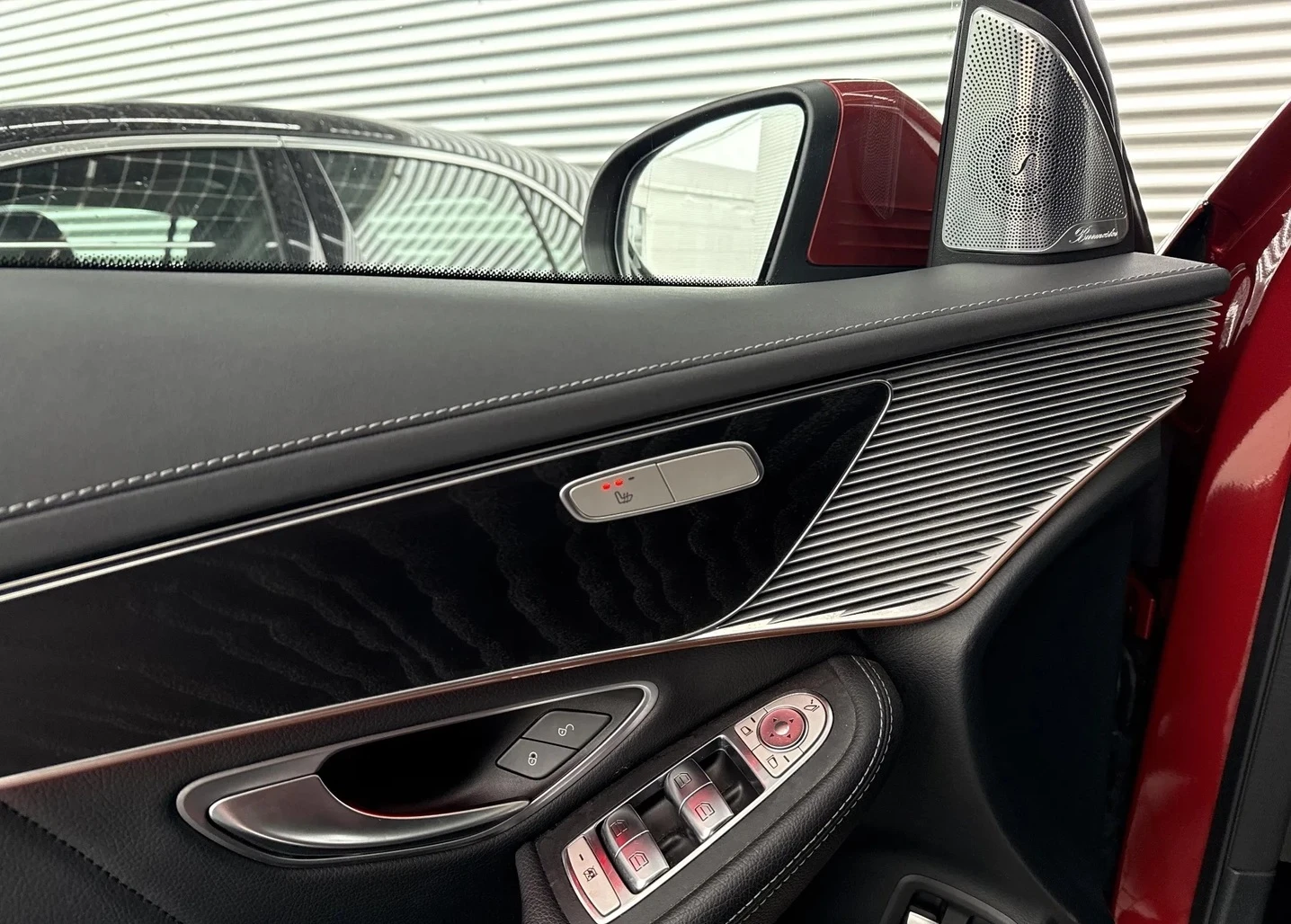 Mercedes-Benz EQC 400 4MATIC AMG-Line, снимка 6 - Автомобили и джипове - 54223143