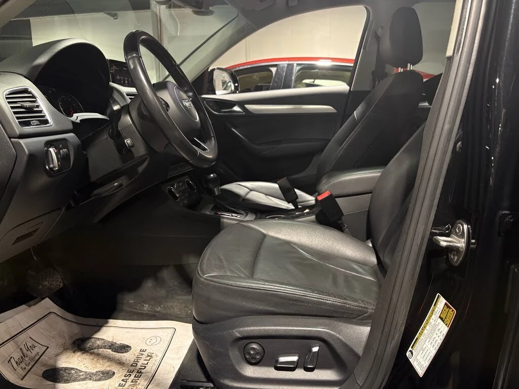 Audi Q3 2.0T quattro Progressiv* АвтоКредит* (Цена до БГ) , снимка 8 - Автомобили и джипове - 54372303