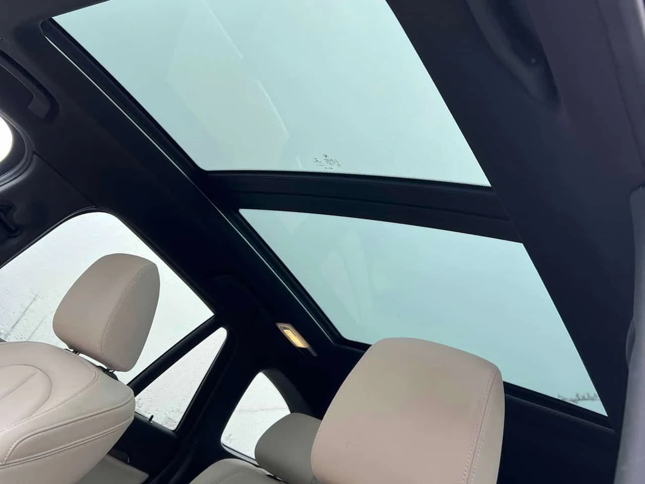 BMW X1 xDrive28i| PANO| HUD| ПОДГРЕВ| 2 КЛЮЧА| АВТОКРЕДИТ, снимка 14 - Автомобили и джипове - 54545607