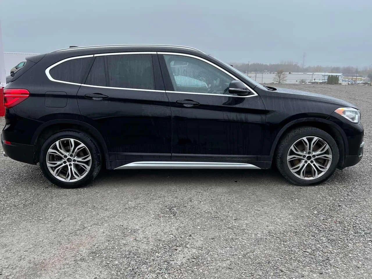 BMW X1 xDrive28i| PANO| HUD| ПОДГРЕВ| 2 КЛЮЧА| АВТОКРЕДИТ, снимка 6 - Автомобили и джипове - 54545607