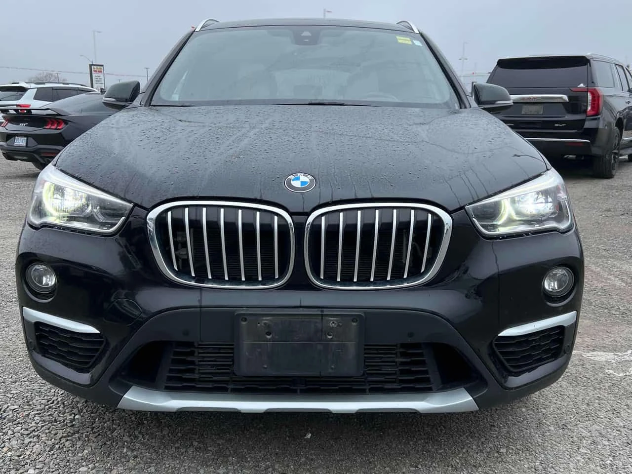BMW X1 xDrive28i| PANO| HUD| ПОДГРЕВ| 2 КЛЮЧА| АВТОКРЕДИТ, снимка 2 - Автомобили и джипове - 54545607