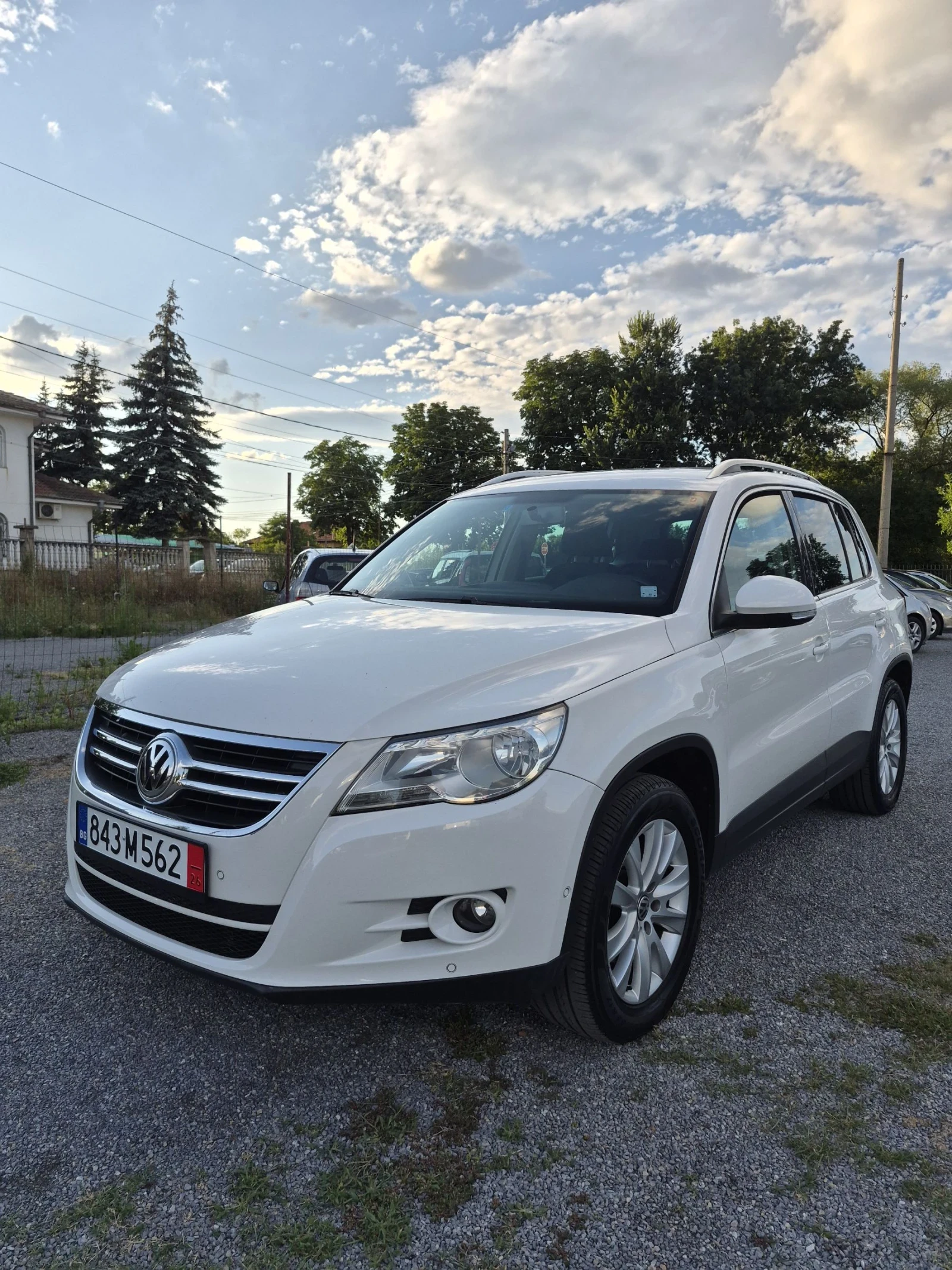 VW Tiguan 2.0 TDI 4x4, снимка 2 - Автомобили и джипове - 55225525