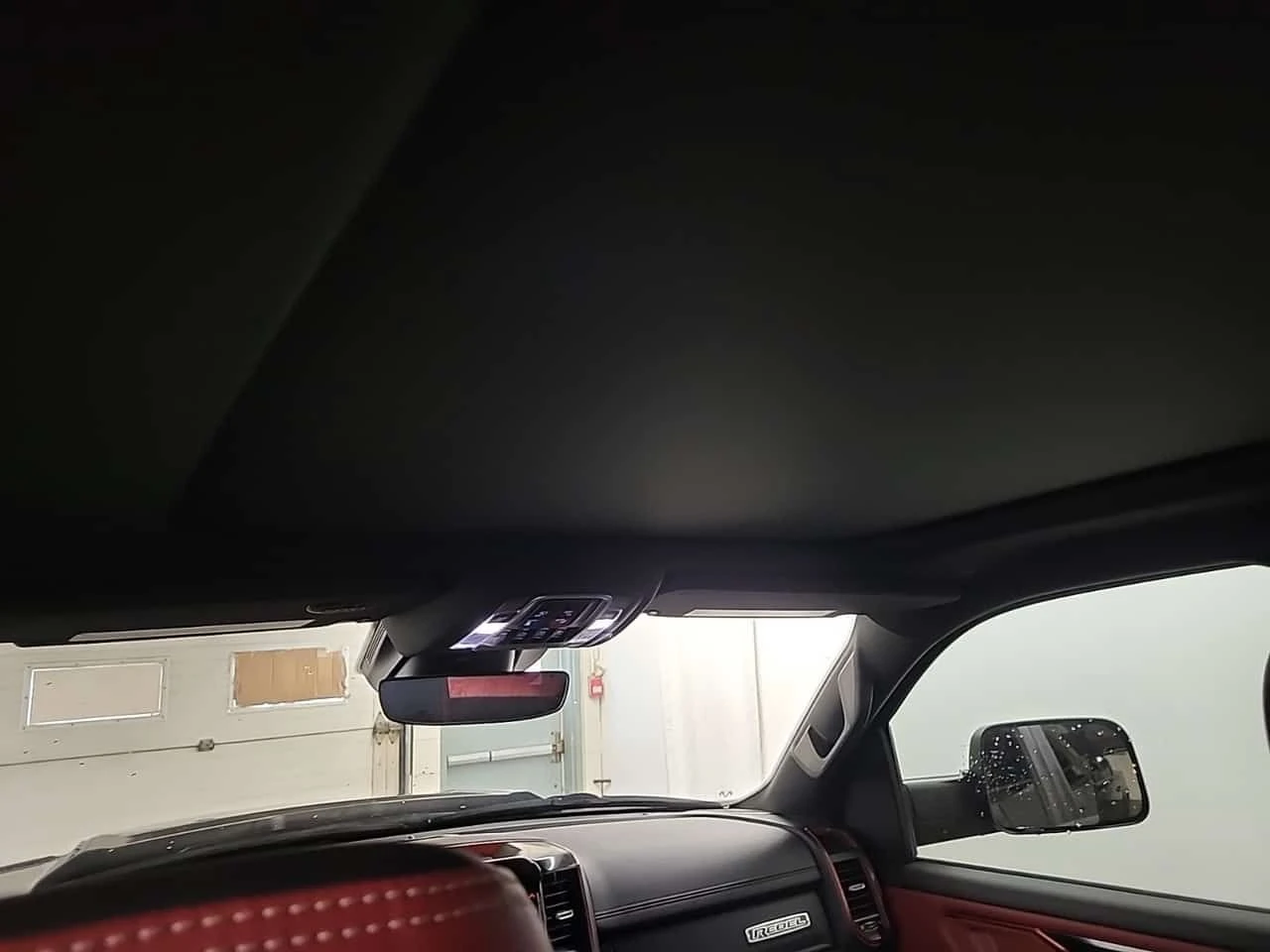 Dodge RAM 1500 REBEL| PANO| ПОДГРЕВИ| 2 КЛЮЧА| , снимка 12 - Автомобили и джипове - 55322053