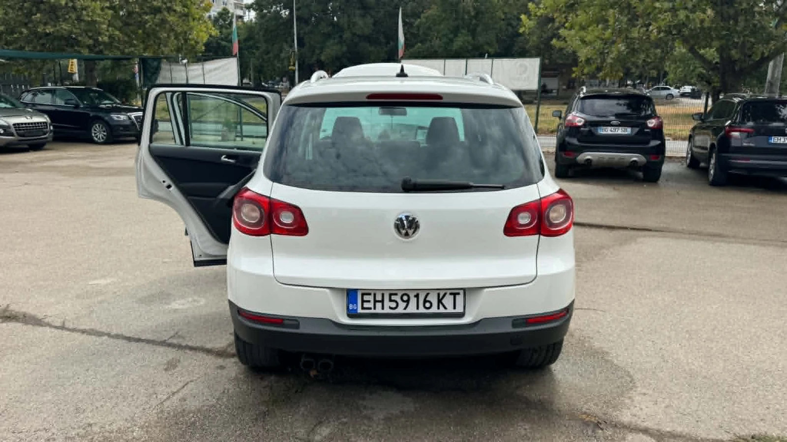 VW Tiguan, снимка 2 - Автомобили и джипове - 55832699