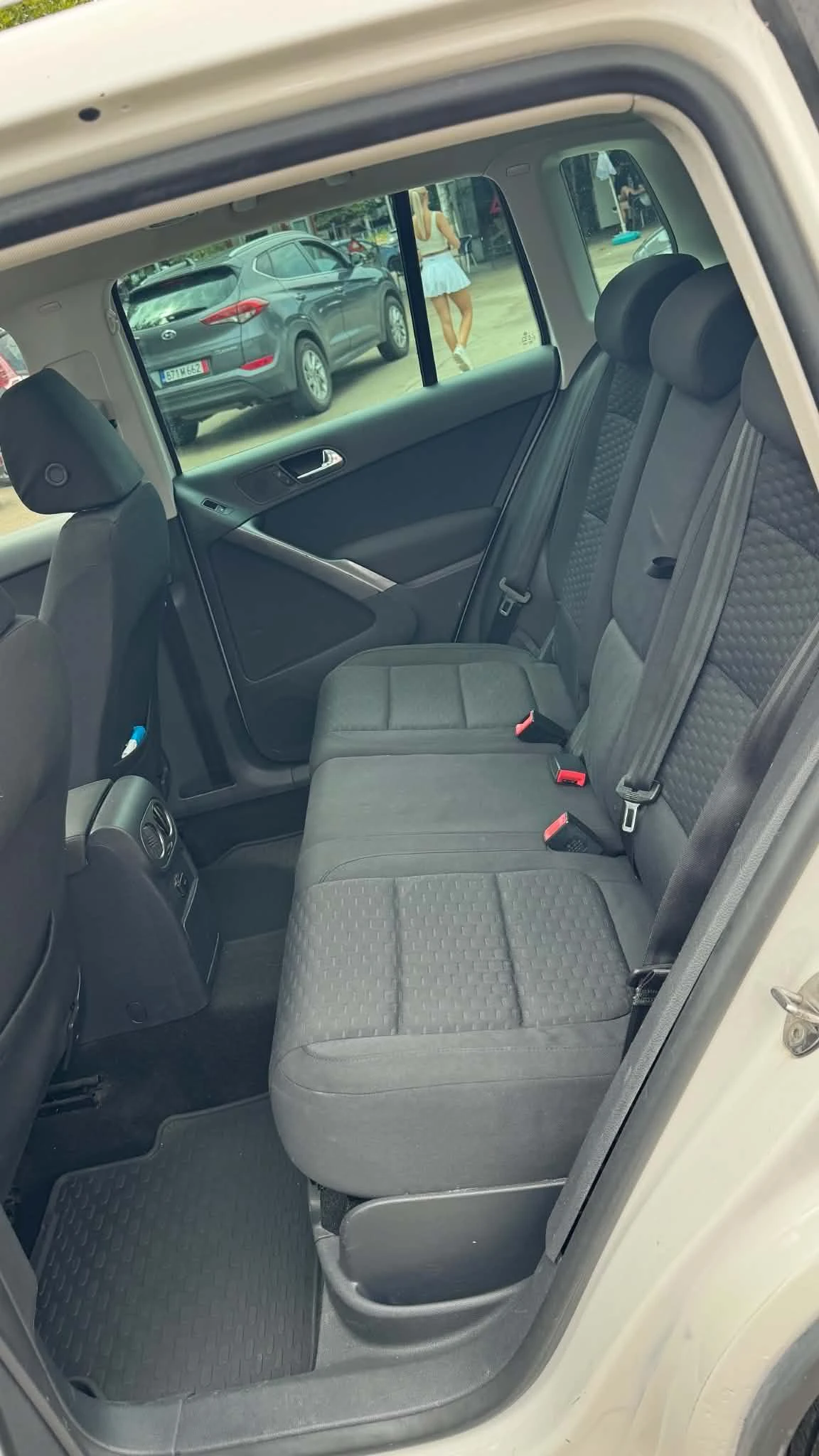 VW Tiguan, снимка 6 - Автомобили и джипове - 55832699