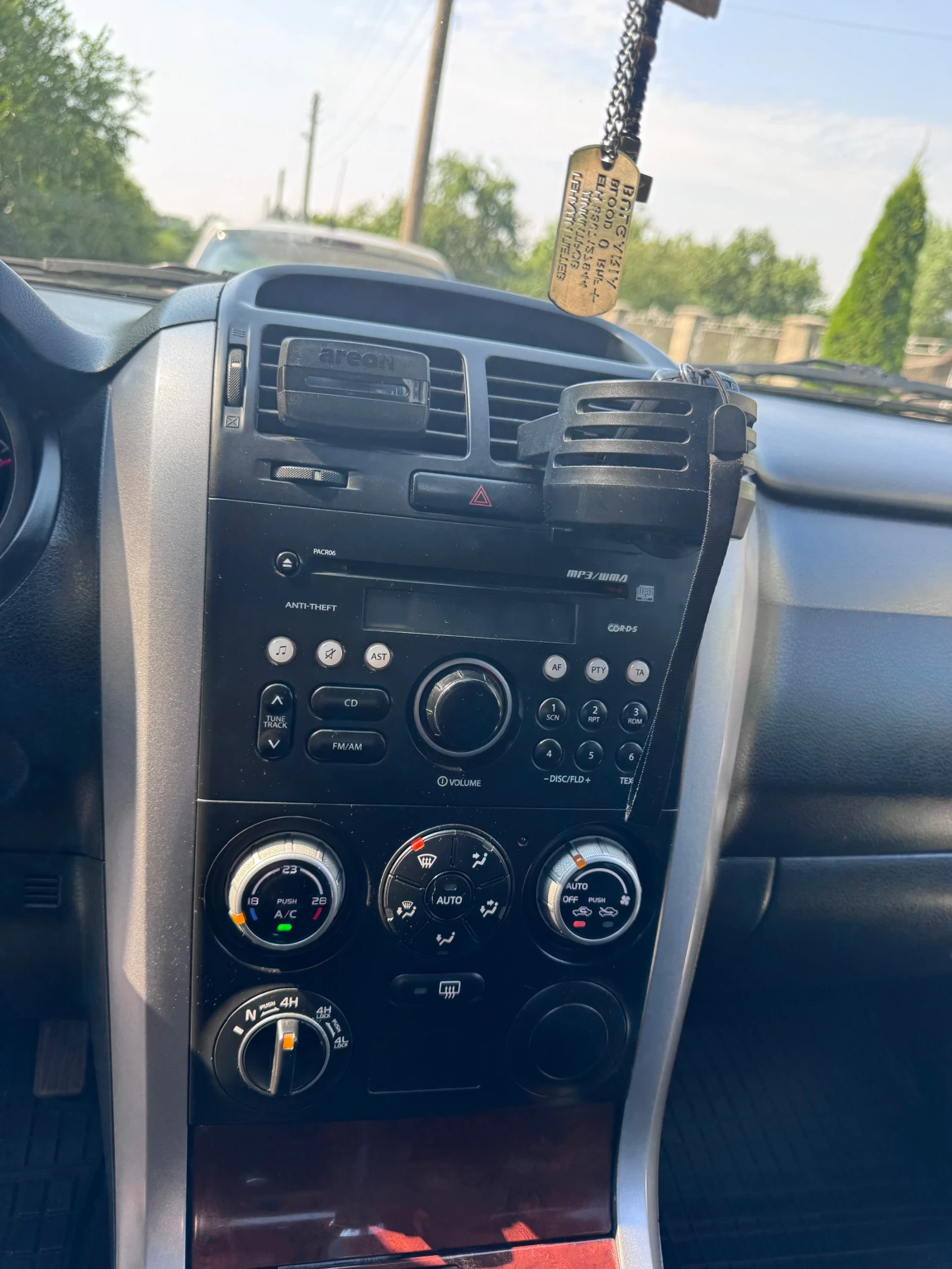 Suzuki Grand vitara, снимка 9 - Автомобили и джипове - 56126500