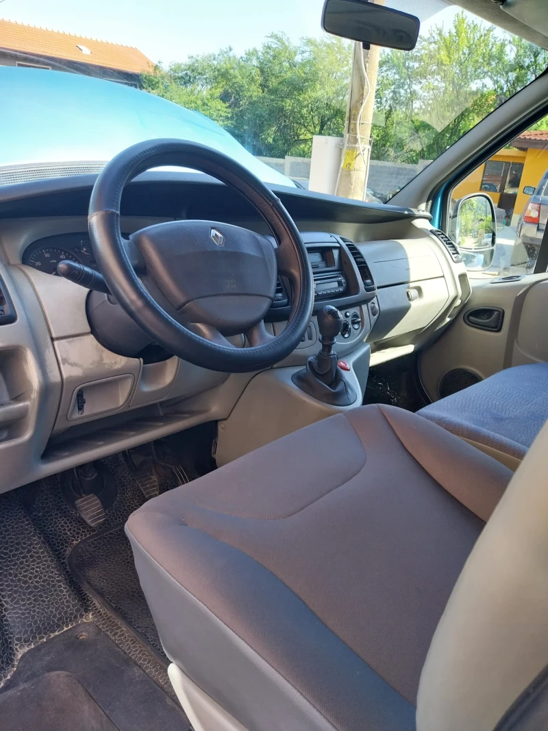 Renault Trafic 2.5 DCI , снимка 5 - Бусове и автобуси - 50404118