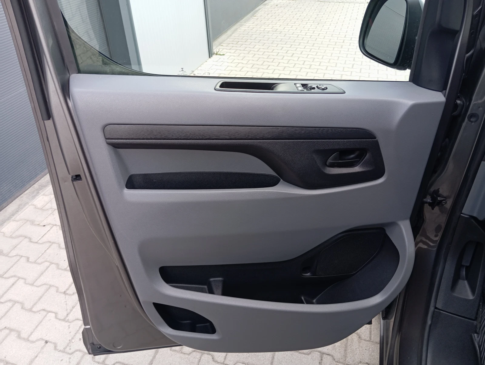 Peugeot Expert 2.0HDI LONG E6 ЛИЗИНГ , снимка 8 - Бусове и автобуси - 54671587