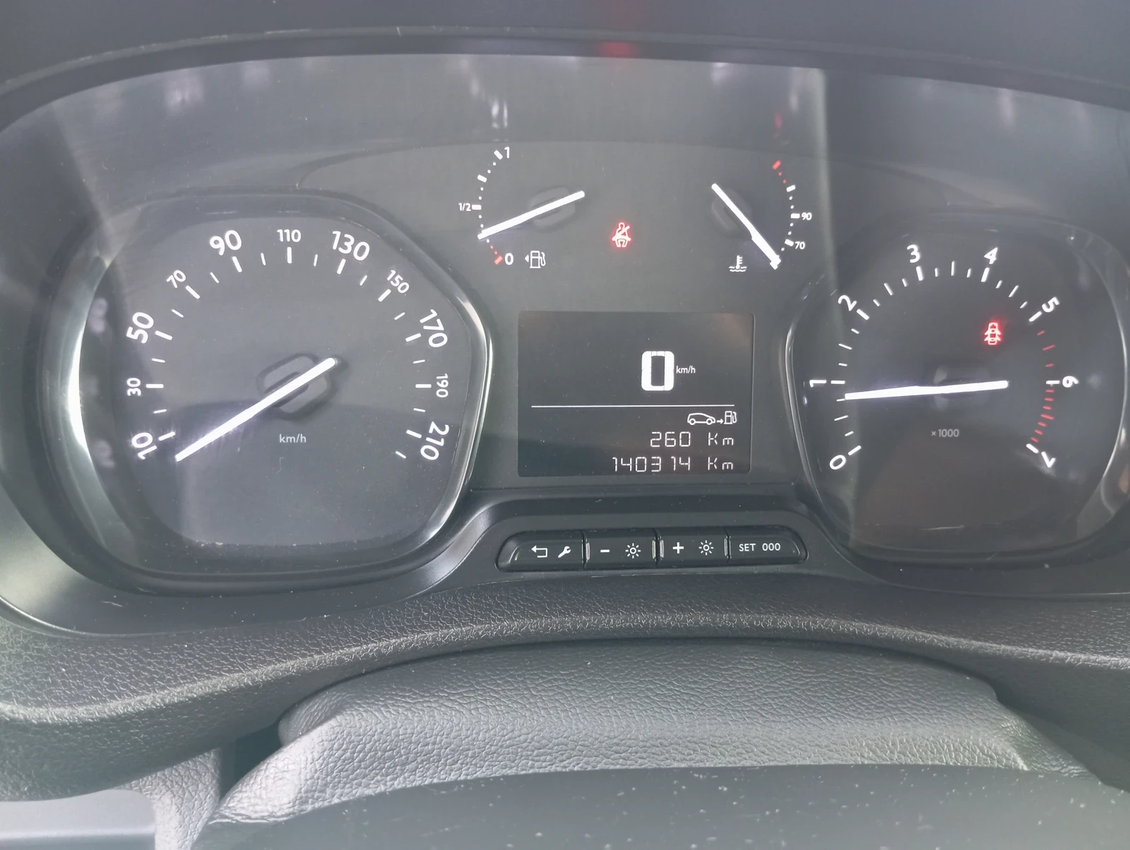 Peugeot Expert 2.0HDI LONG E6 ЛИЗИНГ , снимка 10 - Бусове и автобуси - 54671587